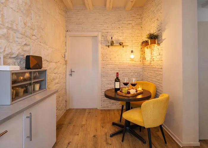 Little Urban Apartman